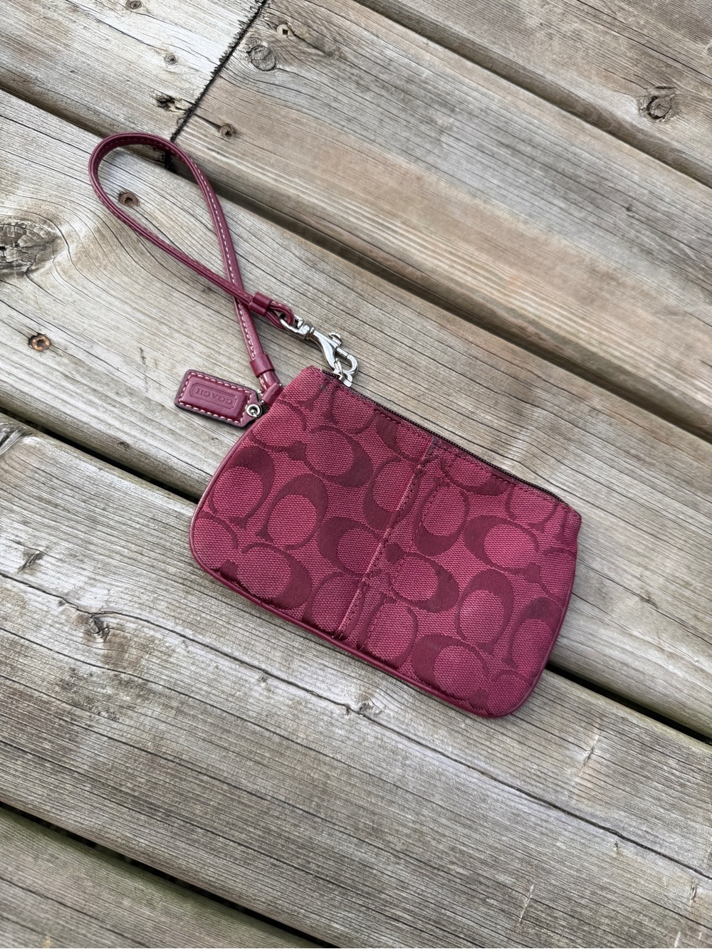 Vintage Coach Signature C Jacquard Burgundy Wristlet Y2K